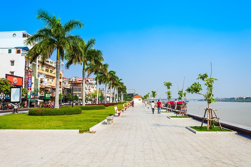 WADHWA WISE CITY Amenities - river sede